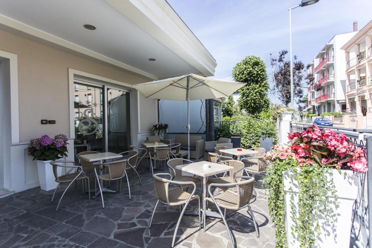 Hotel Savana Rimini Zewnętrze zdjęcie