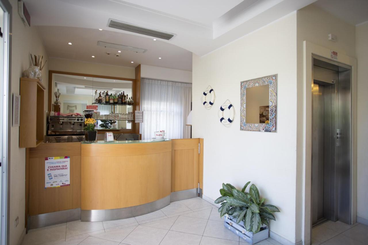Hotel Savana Rimini Zewnętrze zdjęcie