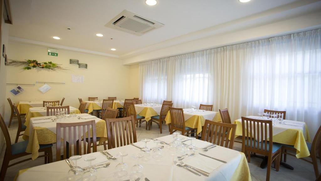 Hotel Savana Rimini Zewnętrze zdjęcie
